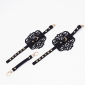 Черный фигурные оковы с золотистой фурнитурой - Crazy Handmade - купить с доставкой в Евпатории