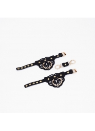 Черные кожаные наручники с клепками, кольцами и золотистой фурнитурой - Crazy Handmade - купить с доставкой в Евпатории