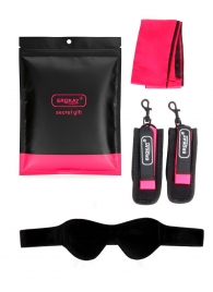 Черно-розовый эротический набор: маска, наручники и повязка - Erokay - купить с доставкой в Евпатории