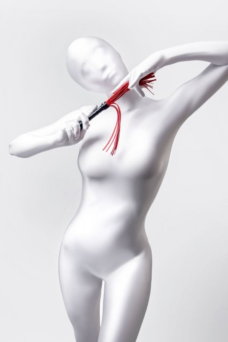 Красно-черный флоггер Anonymo - 28 см. - ToyFa - купить с доставкой в Евпатории