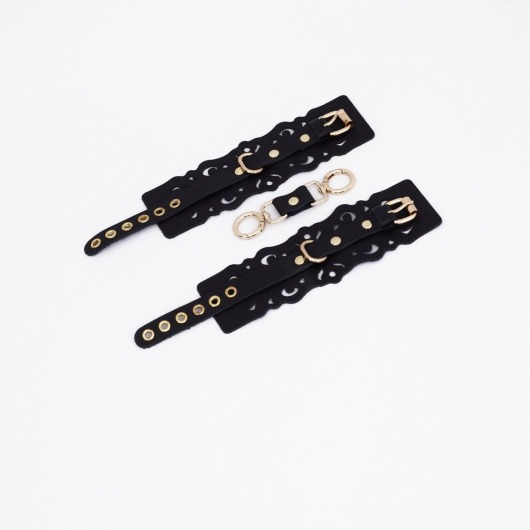 Черные кожаные наручники с узорами и золотистой фурнитурой - Crazy Handmade - купить с доставкой в Евпатории